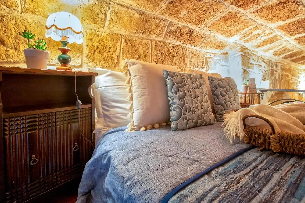 Apartment Sardinia Re - Studio Antiche Mura Alghero Italy
